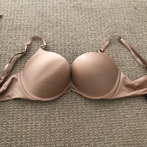 Victoria’s Secret Bombshell Nude Bra 36C